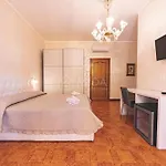 Bed & Breakfast - E 3*