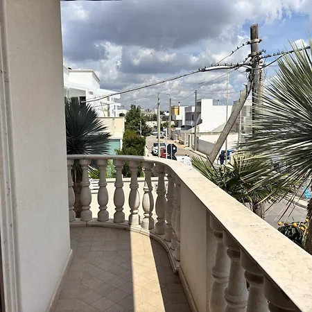 - E 4* Porto Cesareo