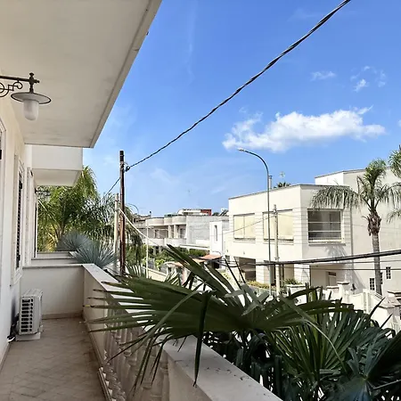 - E 4* Porto Cesareo