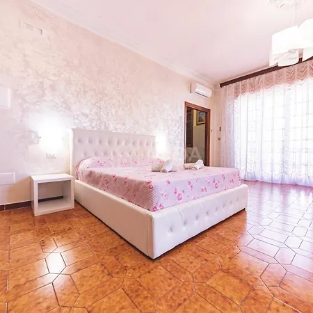 - E Bed & Breakfast 3*